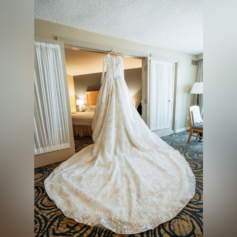Stunning wedding gown